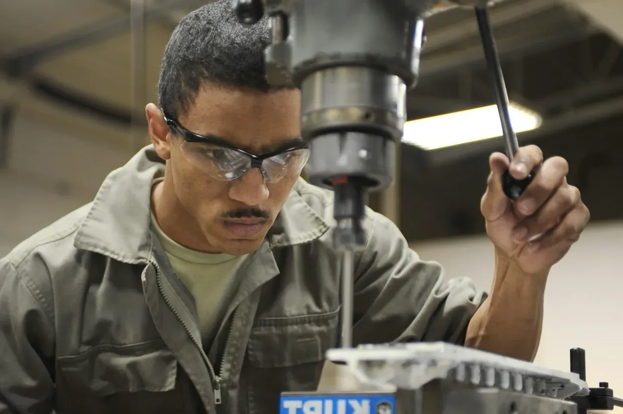 Top 5 B2B Platforms for Eco-Friendly Manufacturing Partners